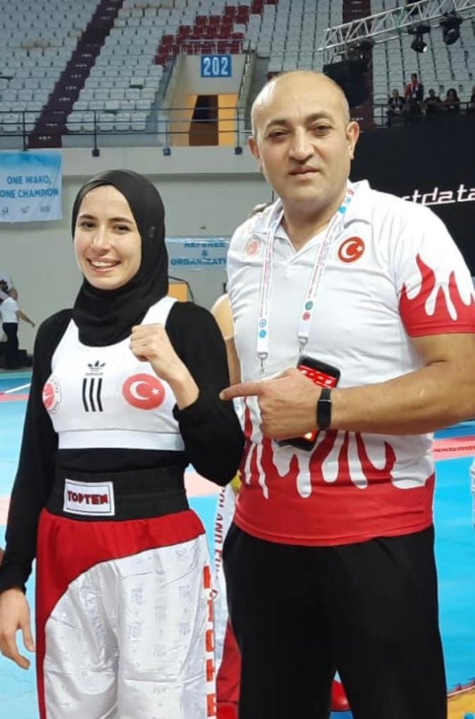 Hayriye Türksoy Hançer Finale Yükseldi