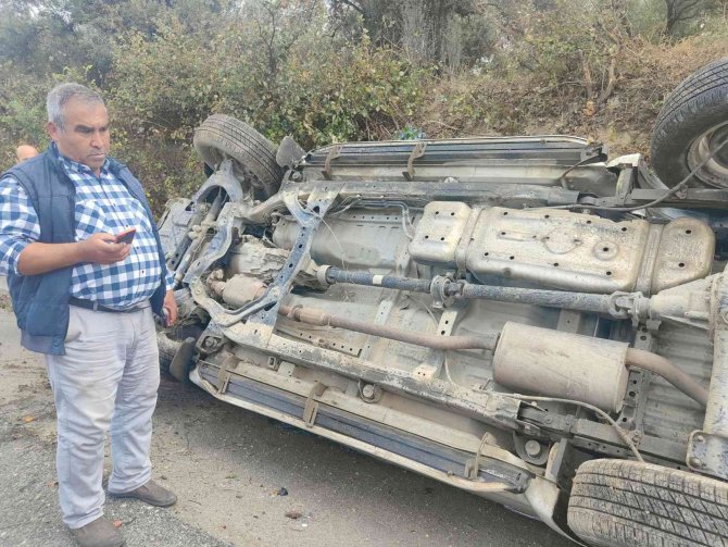Yan Yatan Kamyonetten Burnu Bile Kanamadan Çıktı