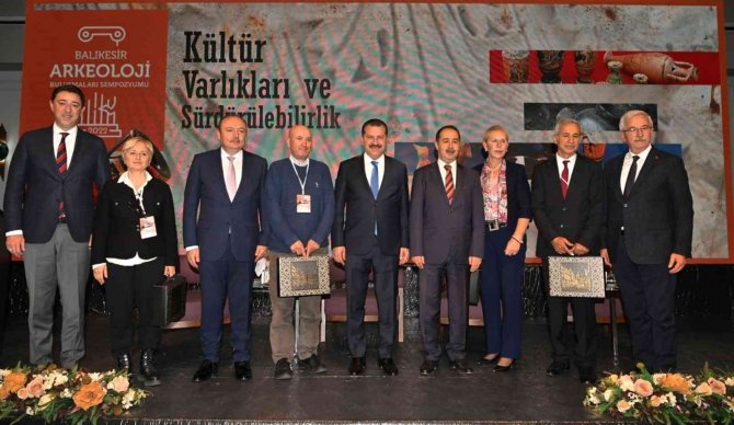 Balıkesir Arkeoloji Buluşmaları Başladı