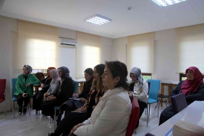 Kardeşler Arası İletişimi Güçlendirmenin Yollarını Öğrendiler