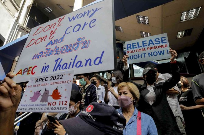 Apec Liderler Zirvesi, Bangkok’ta Protestolarla Başladı