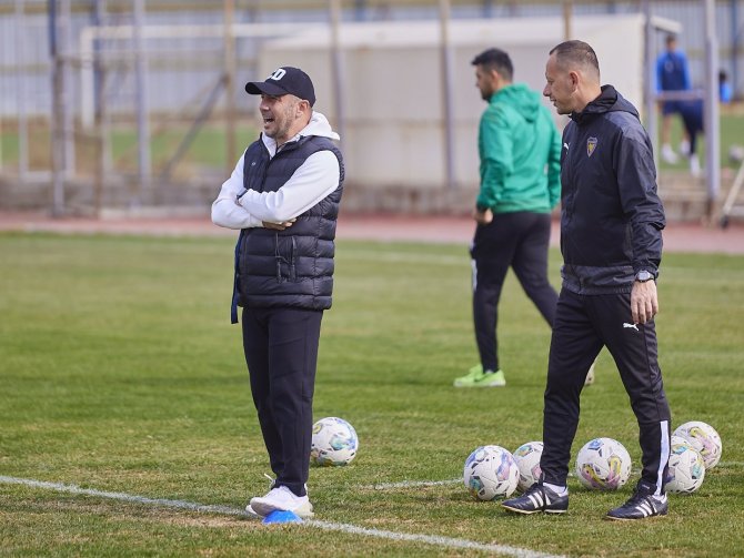 Cüneyt Dumlupınar: "Önemli Olan Ligi Lider Bitirmek"