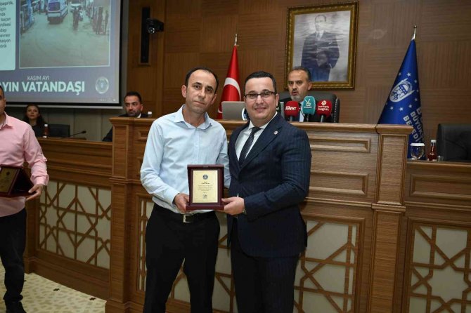 Ayın Vatandaşları Ödüllendirildi