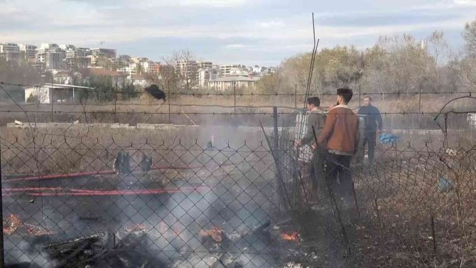 Bursa’da Ormanlık Alanda Korkutan Yangın Havadan Görüntülendi
