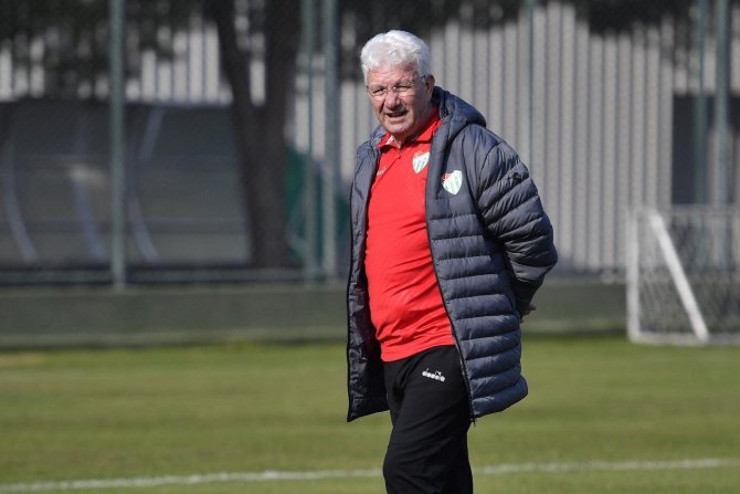 İ̇smail Ertekin: "Hakemler Bütün Hataları Bize Yapıyor”"