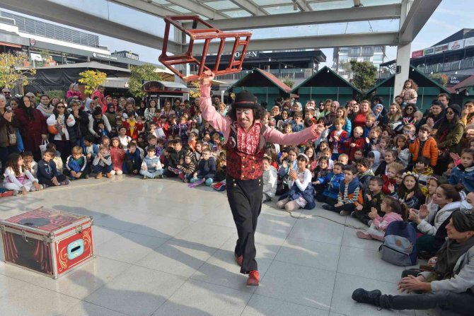 Bursa’nın Her Köşesinde Tiyatro