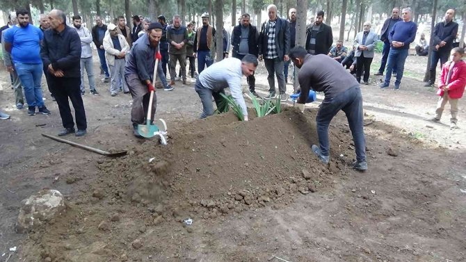 Yunanistan’ın Teslim Etmediği Türk Gencinin Cenazesi 2 Buçuk Ay Sonra Yurda Getirildi