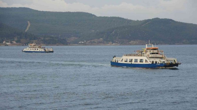 Gökçeada Ve Bozcaada İlçelerine Yapılması Planlanan Bazı Feribot Seferleri İptal Edildi