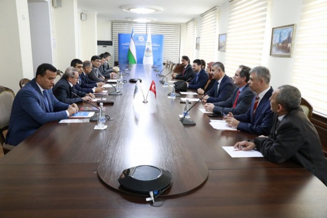 Rektör Çiftçi; “İ̇slami Araştırmalar Merkezimiz Ortaklığında Bir İ̇mam Buhari, İ̇mam Matüridi Çalıştayı Düzenlemek İstiyoruz”