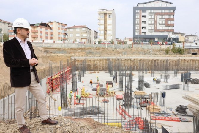 Başkan Çiftçi Kent Meydanı Projesini Anlattı: "Hedef, Şehrimizi Geleceğe Hazırlamak"