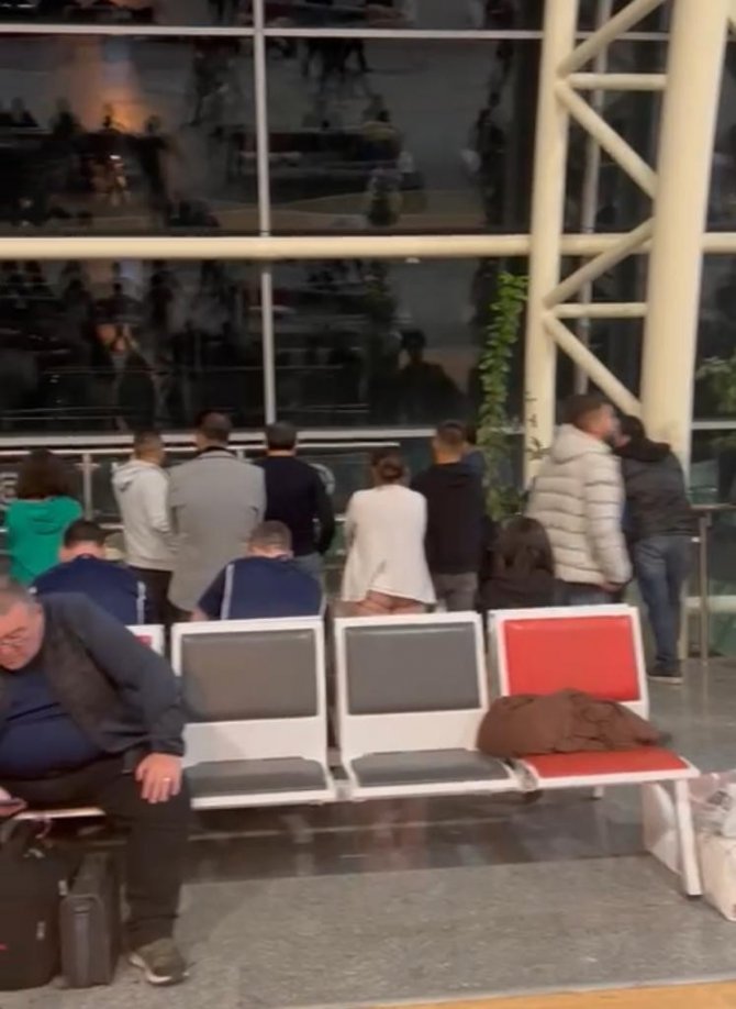 Diyarbakır-antalya Uçağında Bomba Alarmı