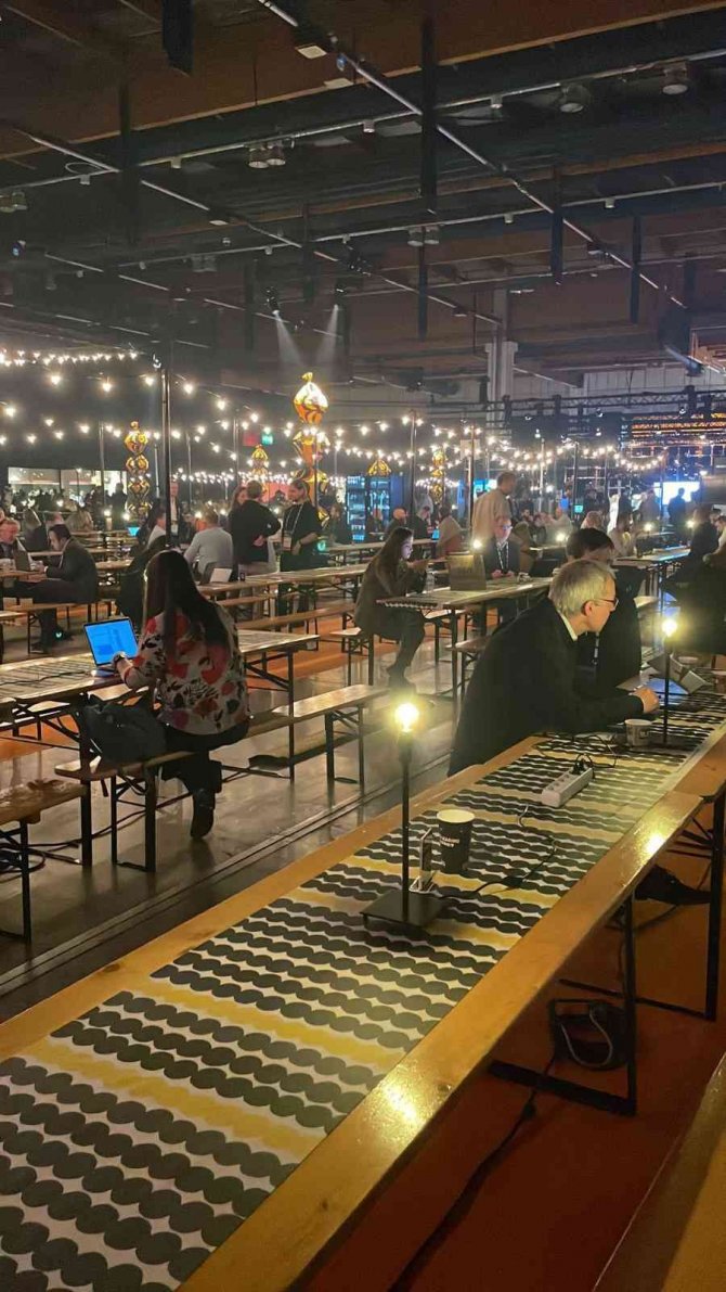 Dünyanın En Büyük Girişimcilik Etkinliklerinden ‘Slush’ Başladı