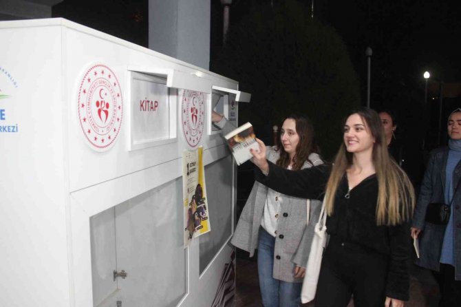 Bileti ’Kitap’ Olan Konserin İkincisi Düzenlendi