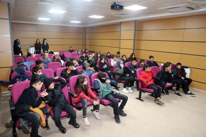 Elazığ’da ‘Madde Ve Medya Bağımlılığından Kurtulma’ Semineri