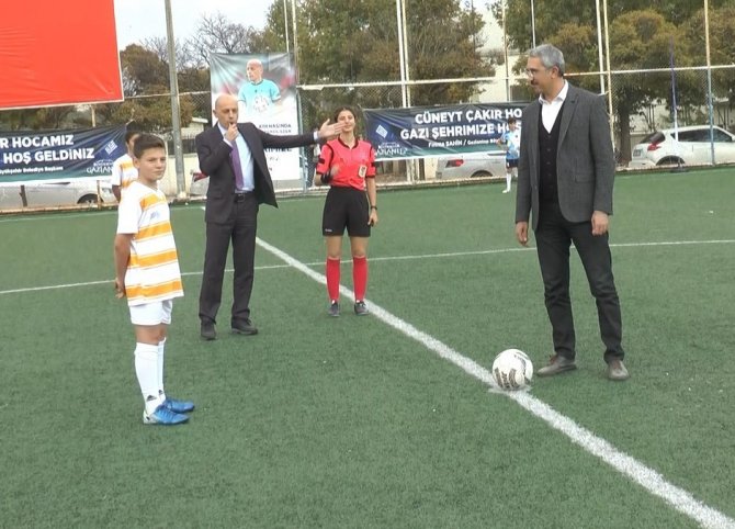 Jübile Yapacak Cüneyt Çakır’a Gaziantep’te Plaket