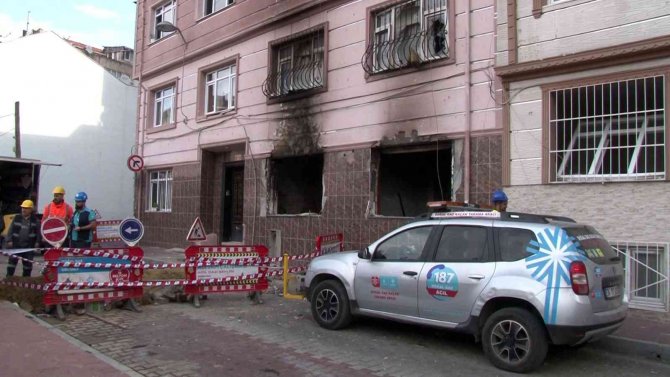 Fatih’te Doğal Gaz Patlamasının Bıraktığı Hasar Gün Ağarınca Ortaya Çıktı