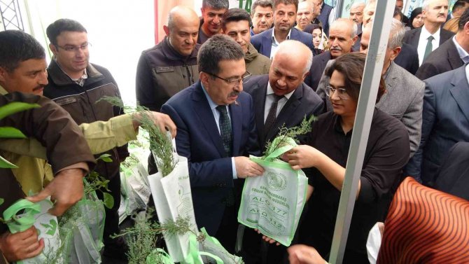 Kahramanmaraş’ta Tarım Gıda Ve Hayvancılık Fuarı Açıldı