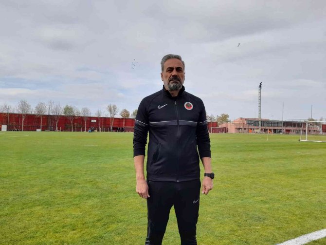 Mustafa Dalcı: "İ̇nşallah Gençlerbirliği’ni Biz Bu Sene Mutlaka Ve Mutlaka Bu Ligde Tutacağız"