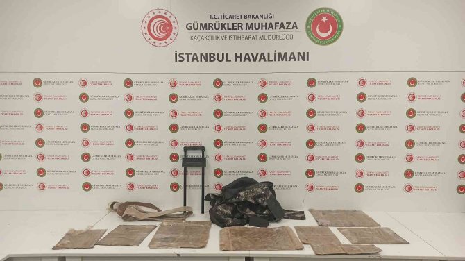 İ̇stanbul Havalimanı’nda Keçeye Emdirilmiş 3 Kilo 680 Gram Morfin Yakalandı