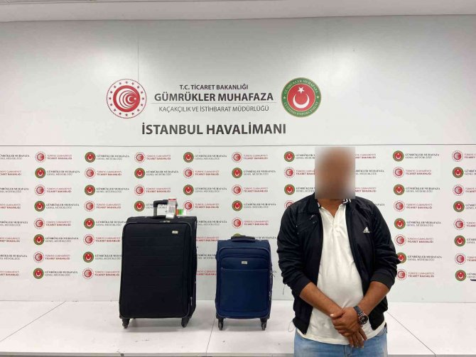 İ̇stanbul Havalimanı’nda Valizin Demir Çubuklarına Gizlenmiş Kokain Bulundu