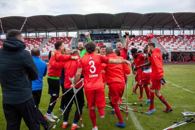 İ̇zmirli Amputeler Türkiye Üçüncüsü Oldu