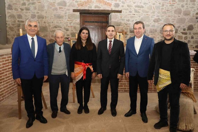 Peştemal Kuşandılar, Parşömen Ustalığına Yükseldiler