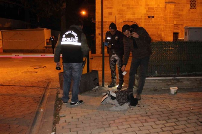 Otopark Girişinde Şüpheli Çanta Alarmı