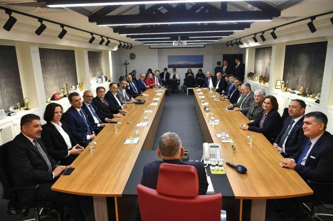 Başkan Büyükkılıç: “İ̇hracatta 4 Milyar Doları Kayseri’mizin İnşallah Yakaladığını Görüyoruz"