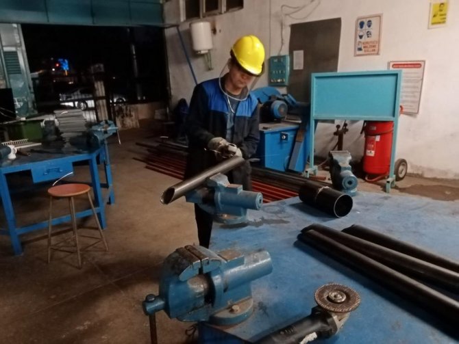 Muğla’da Okulların Basketbol Potalarını Meslek Lisesi Öğrencileri Üretiyor