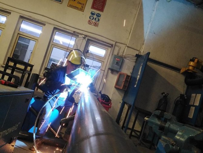 Muğla’da Okulların Basketbol Potalarını Meslek Lisesi Öğrencileri Üretiyor