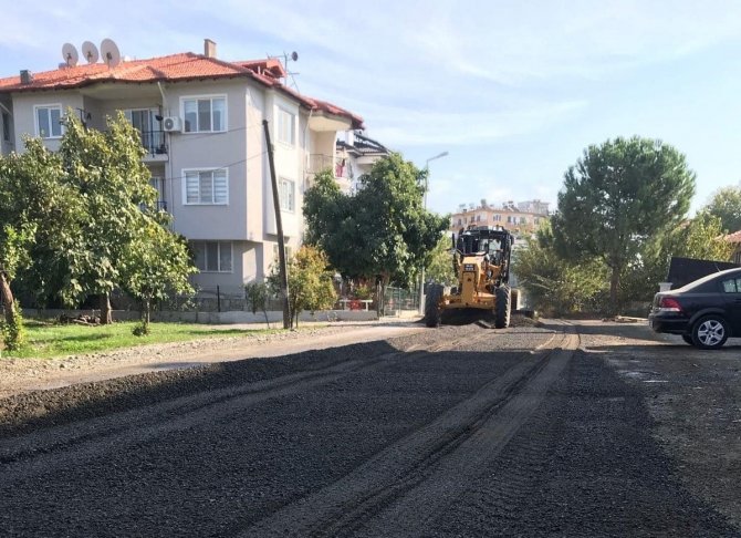 Ortaca Belediyesi Yol Yenileme Çalışmalarını Sürdürüyor