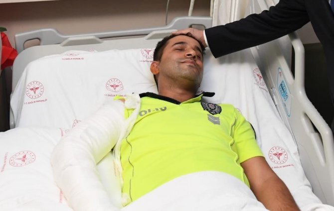 Polisi Sürükleyen Sanığa Avukattan "Meclis Kartı" Sorusu