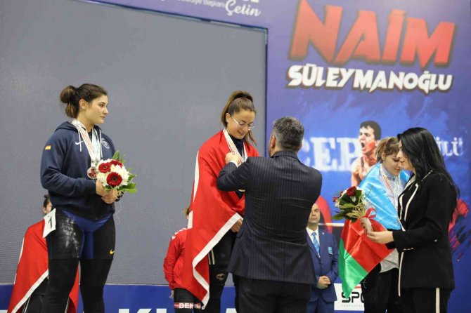 Pursaklar 2. Uluslararası Naim Süleymanoğlu Halter Turnuvası’nda Türkiye Rüzgarı