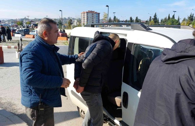 Samsun’a 2 Kişiyi Silahla Yaralayan Genç Yakalandı