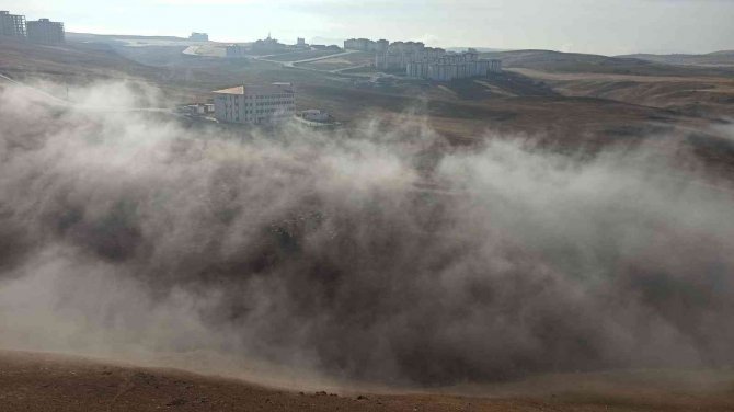 Siirt, Sis Bulutuyla Kaplandı