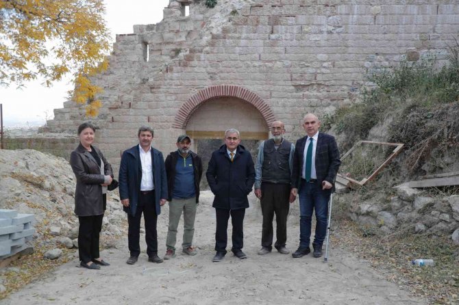 Tarihi Hisar Kalesi’ne Seyir Terasları Yapılacak