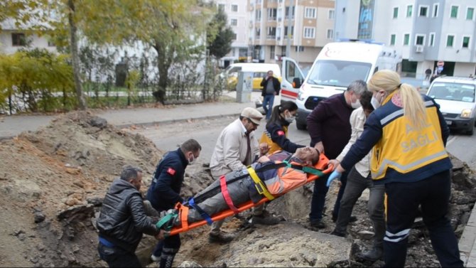 Tekirdağ’da İşçi Kepçenin Kazdığı Çukura Düştü