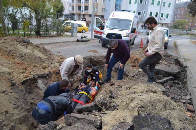 Tekirdağ’da İşçi Kepçenin Kazdığı Çukura Düştü