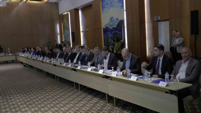 Tüsi̇ad Başkanı Turan: “Jeostratejik Rekabette En Çok Etkilenen Bölge Ab Oldu”