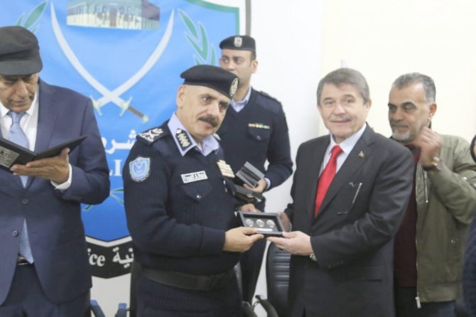 Eski Ak Parti Milletvekili Tanrıverdi, Filistin’de Düzenlenen “Yılın Kişisi” Ödülünde Jüri Üyesi Seçildi