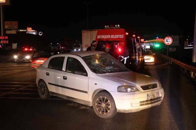 Adana’da Tır İle Otomobil Çarpıştı, Otomobil Sürücüsü Ağır Yaralandı