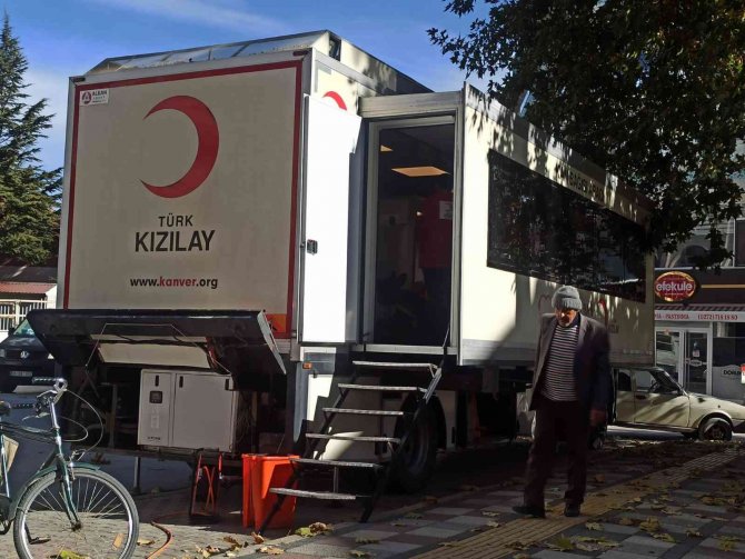 Kan Bağışına Yoğun İlgi