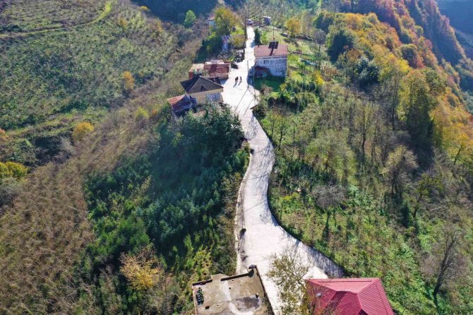 Yeşilköy Mahallesi’nde Beton Yol Çalışması Yapıldı