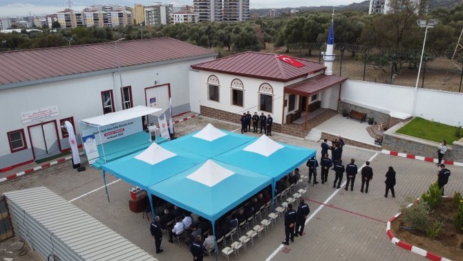 Hükümlüler Kendi Yaptıkları Camide Cuma Namazını Kıldı