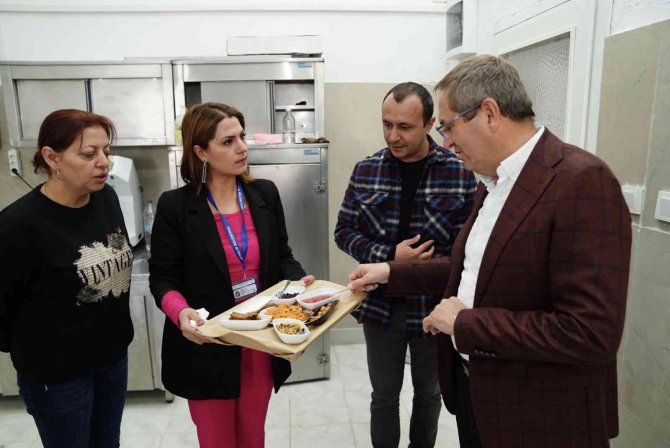 Kooperatif Mutfağından Yöresel Ürünler Raflarda