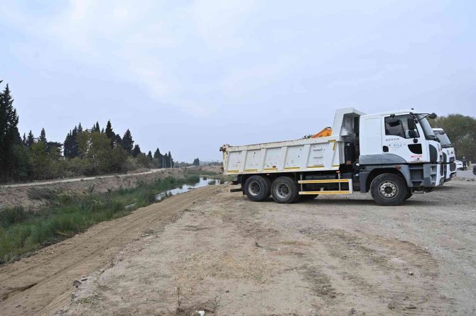 Büyükşehir, Edremit Ülkü Yolu’nu Yeniliyor