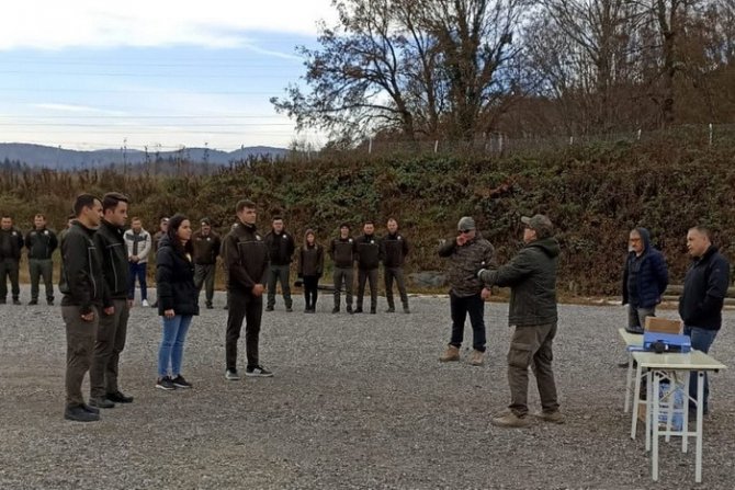 Ormancılara Silah Eğitimi