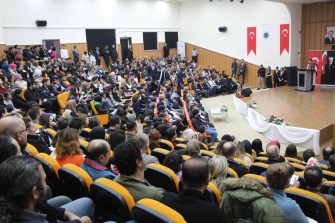 Savunma Sanayii Başkanı Prof. Dr. İ̇smail Demir: "Stratejik Ürünlerde Biz Yabancı Bağımlısı Olamayız"