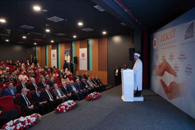 Diyanet İ̇şleri Başkanı Erbaş: “Zekat, İ̇slam Toplumunun Harcıdır”