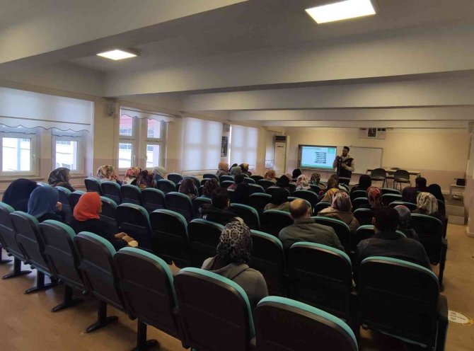 Diyarbakır’da 3 Bin 72 Vatandaşa Uyuşturucuyla Mücadele Eğitimi